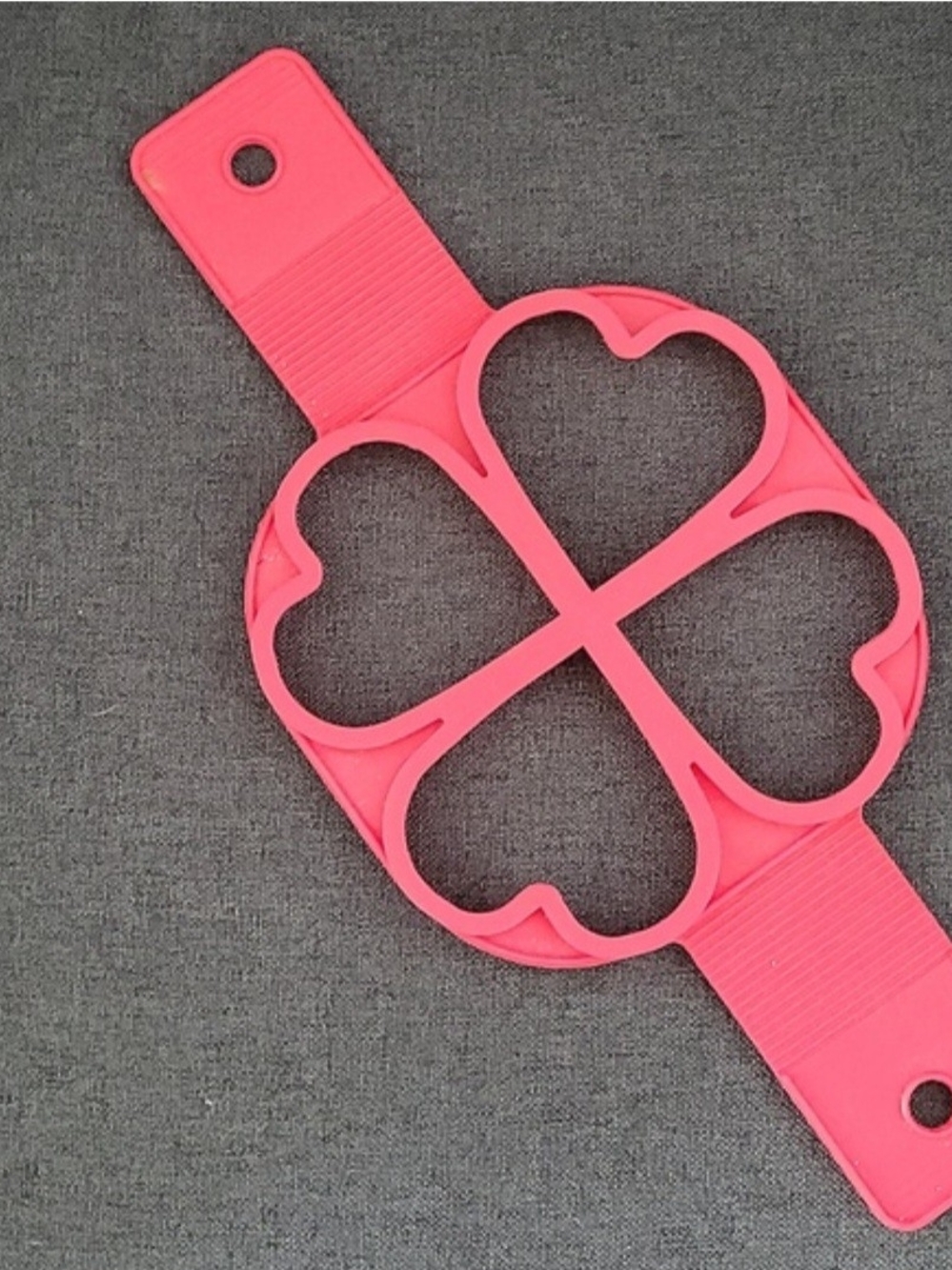 Heart-Shaped Egg Ring Maker - Bright Pink